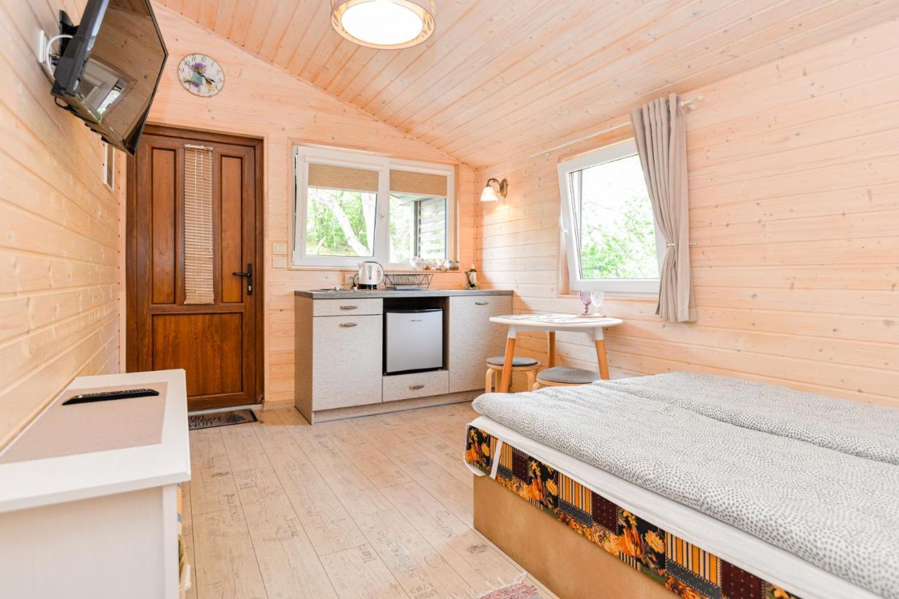 Laimingas Uodas Šventoji Buitenkant foto